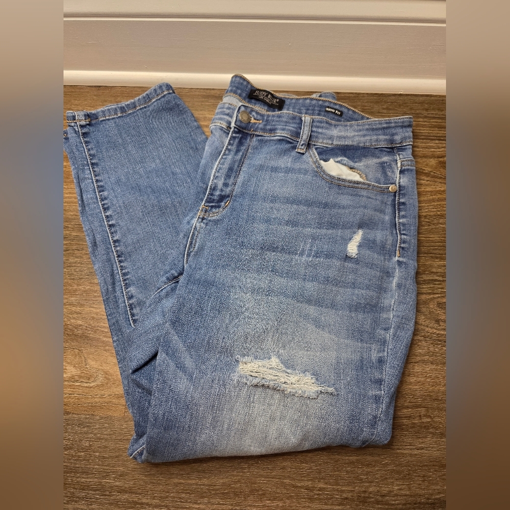 Judy Blue Distressed Boyfriend Jeans Size 15